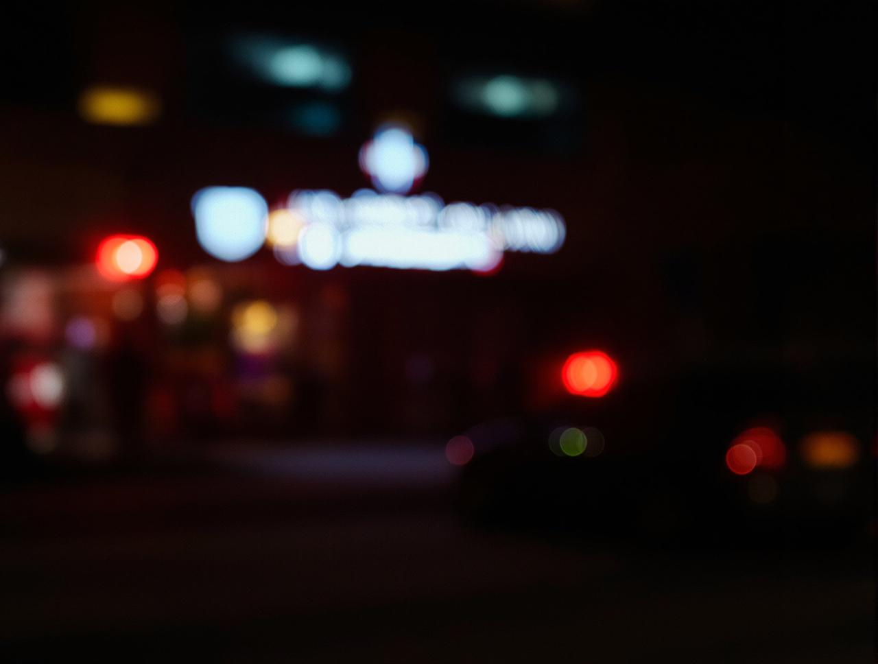 51娱乐 - 深夜突发！某知名女星被曝深夜前往医院，经纪人回应引争议